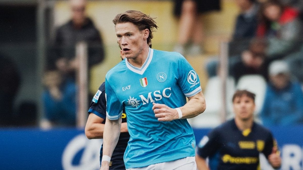 Napoli, Parma engelini aşamadı