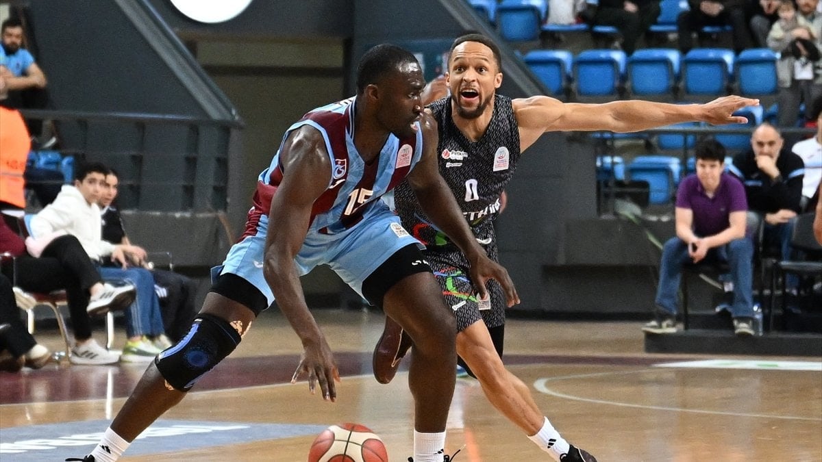 Aliağa Petkimspor, Trabzonspor karşısında galip geldi