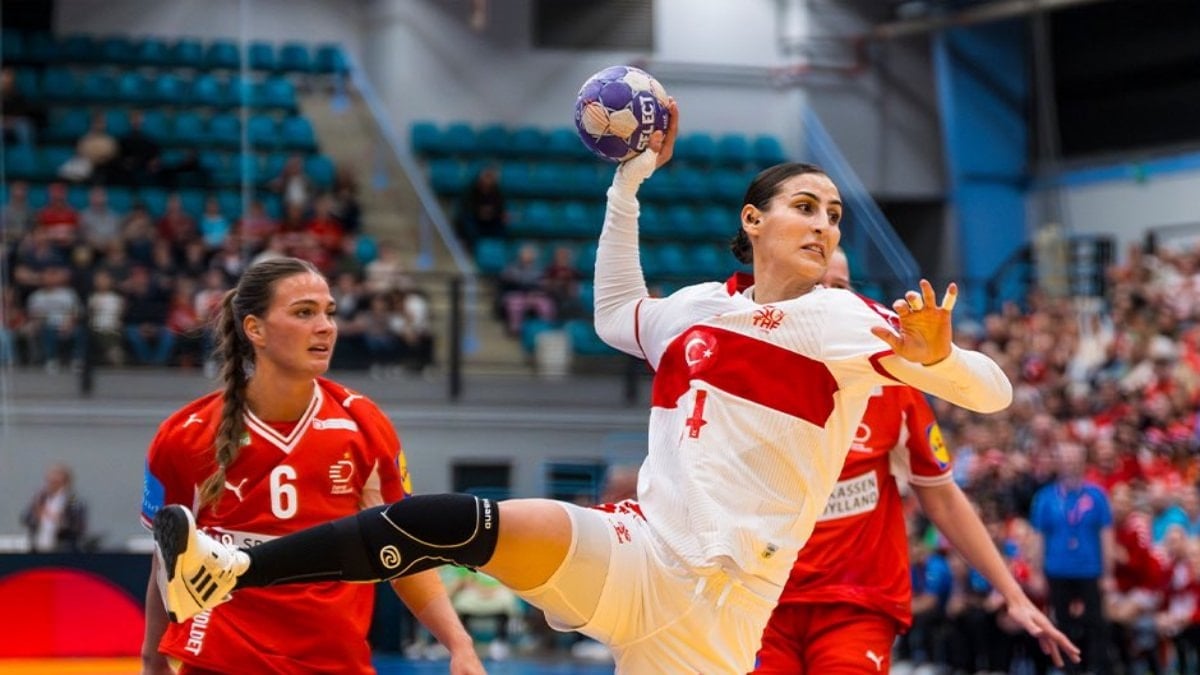 A Milli Kadın Hentbol Takımı, Danimarka'ya kaybetti