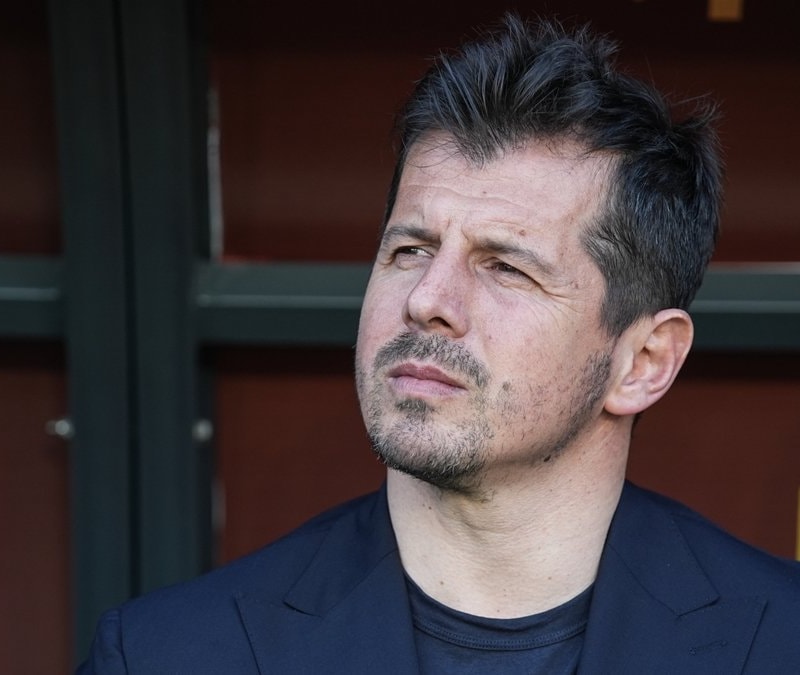 Emre Belözoğlu: Hakem bizi doğradı