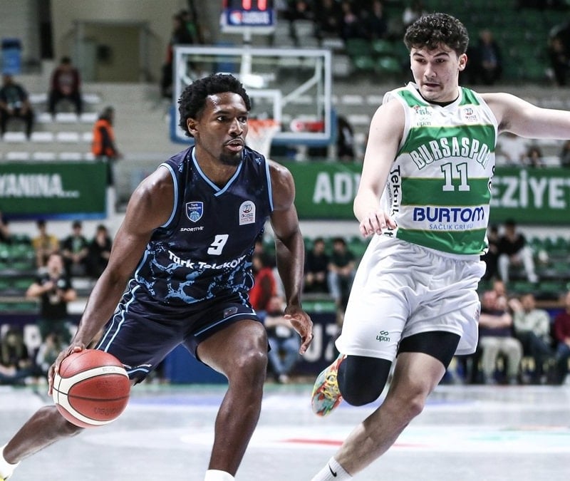 Türk Telekom, Bursaspor Basketbol'a şans tanımadı