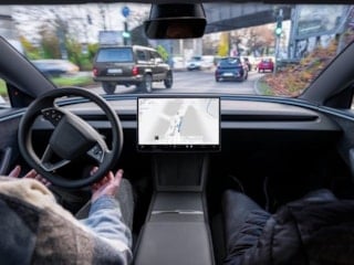 Tesla'nın gelişmiş otonom sürüş sistemi  Avrupa'da ilk onayını aldı