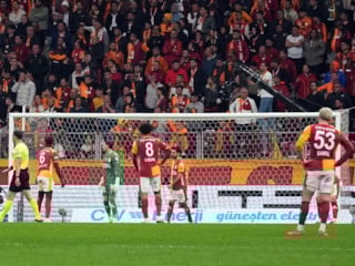 Galatasaray, ligde 5. kez berabere kaldı