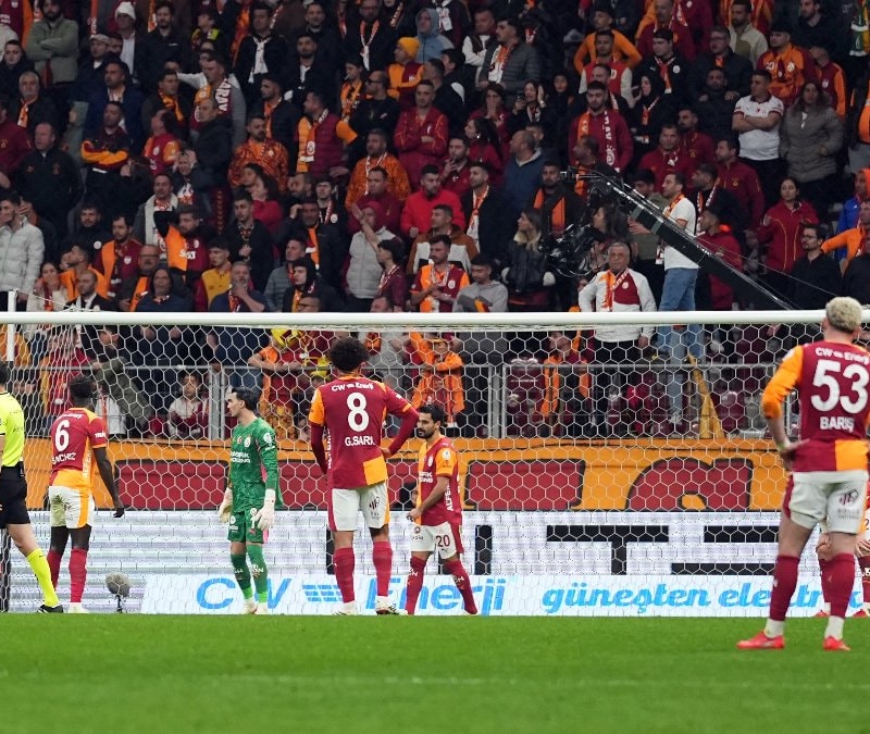 Galatasaray, ligde 5. kez berabere kaldı