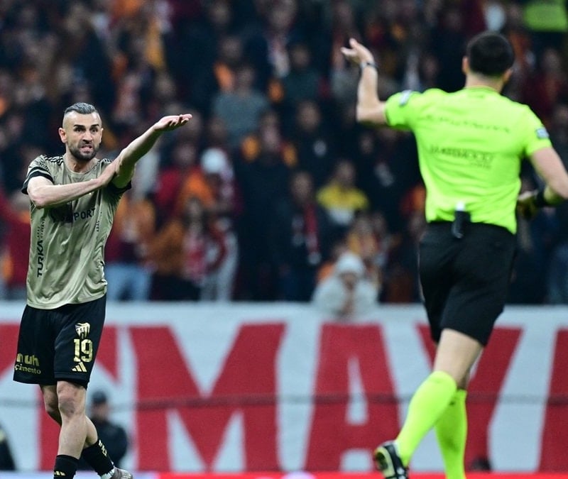 Serdar Dursun'dan maç sonu hakem eleştirisi