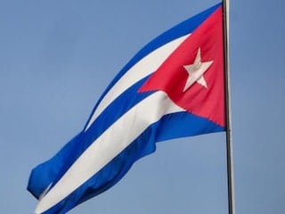 Küba: ABD işgali halinde kendimizi savunuruz