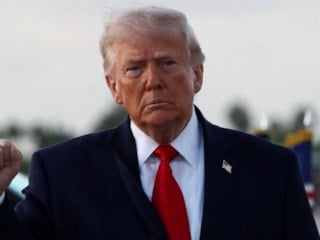 Donald Tump'tan Papa'ya tepki: Kendisini sevmiyoruz