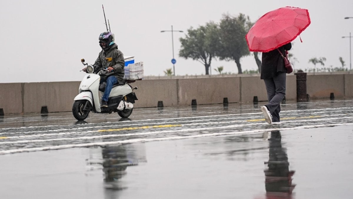 Yağışlı hava birçok bölgede devam edecek: Sıcaklıklar mevsim normallerinde seyredecek