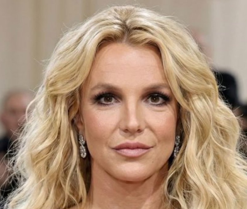Şarkıcı Britney Spears rehabilitasyon merkezine yattı
