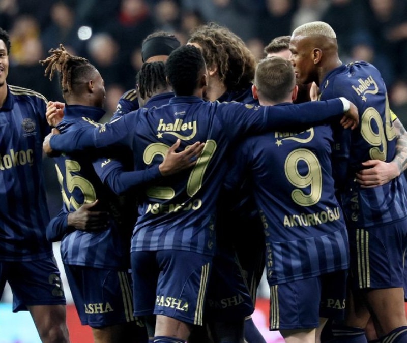 Fenerbahçe'de şampiyonluk umutları tavan! 5'te 5 yaparsa şampiyonluğunu ilan edecek...