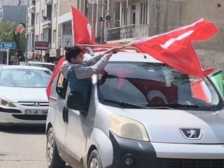 Iğdır’da yüzlerce araçlık konvoyla İran’a destek verildi
