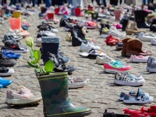 Amsterdam'da, İsrail saldırılarında ölen Filistinli çocuklar anıldı