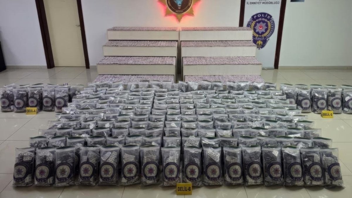 Çorum’da uyuşturucu operasyonu: Tırdan yüz binlerce hap çıktı