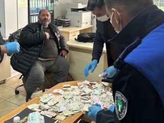 Eskişehir’de dilenci operasyonu: Üzerinden 30 bin lirayı aşkın para çıktı