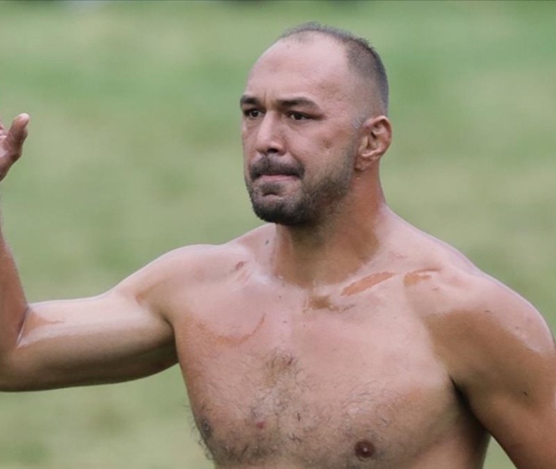 Başpehlivan Ali Gürbüz için imza töreni düzenlendi