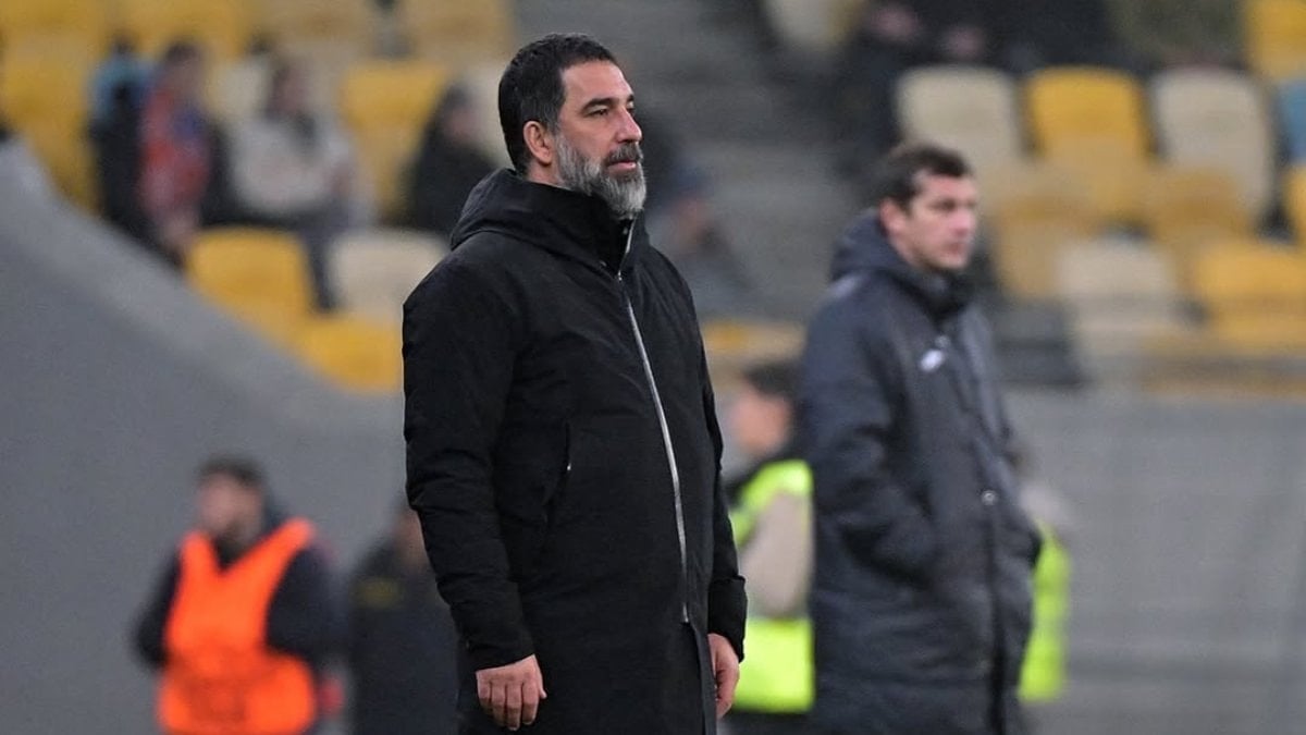 LNZ Cherkasy - Shakhtar Donetsk maçında hava saldırısı alarmı!