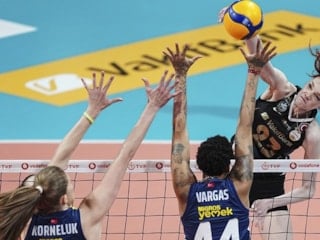 VakıfBank, Fenerbahçe'yi mağlup etti