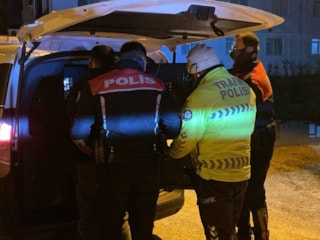 Bolu'da alkolmetreye üflemeyen ehliyetsiz sürücüye 200 bin lira ceza