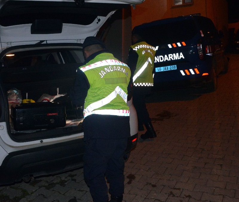 Kahramanmaraş'ta karısını başından vurup öldüren şüpheli kaçtı