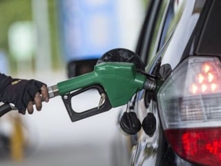 Motorin indirimi pompaya yansıdı: İşte 14 Nisan Salı akaryakıt fiyatları