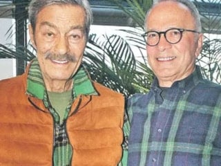 Sağlık problemleriyle gündemdeydi! Kadir İnanır son haliyle ortaya çıktı