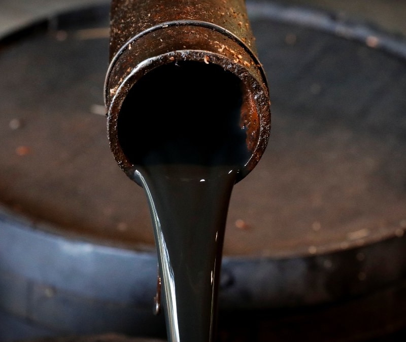 Petrol arzında tarihin en büyük düşüşü