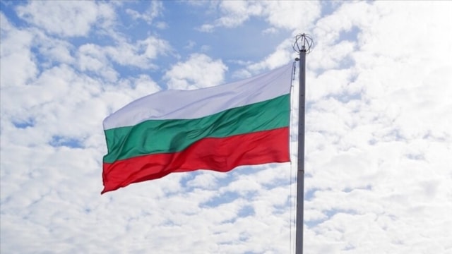 Bulgaristan'da 'oy satın alma' operasyonu: 1 milyon euro ele geçirildi