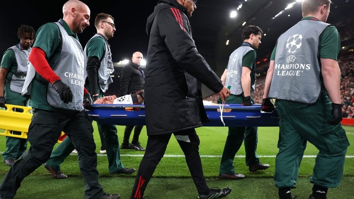 Noa Lang sakatlık yaşamıştı: Liverpool'dan reklam panolarında değişiklik yaptı!