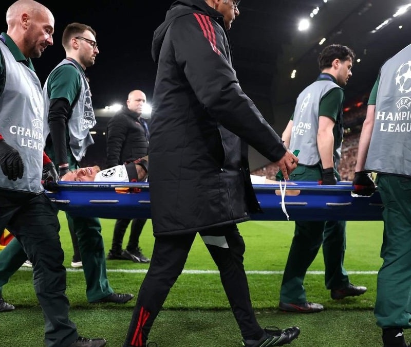 Noa Lang sakatlık yaşamıştı: Liverpool reklam panolarında değişiklik yaptı!