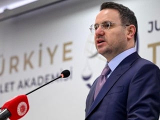 Akın Gürlek: Adliye kapısı adaletin ve eşitliğin kapısıdır