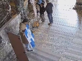 Ayasofya Camii’nde provokatif eylem: 2 yabancı uyruklu şüpheli tutuklandı