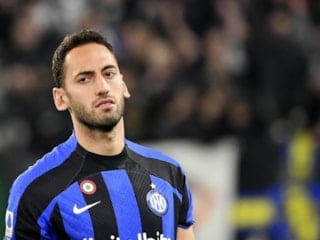 Hakan Çalhanoğlu'nun geleceği netleşti: İnter'de mutlu, Galatasaray gündemde yok