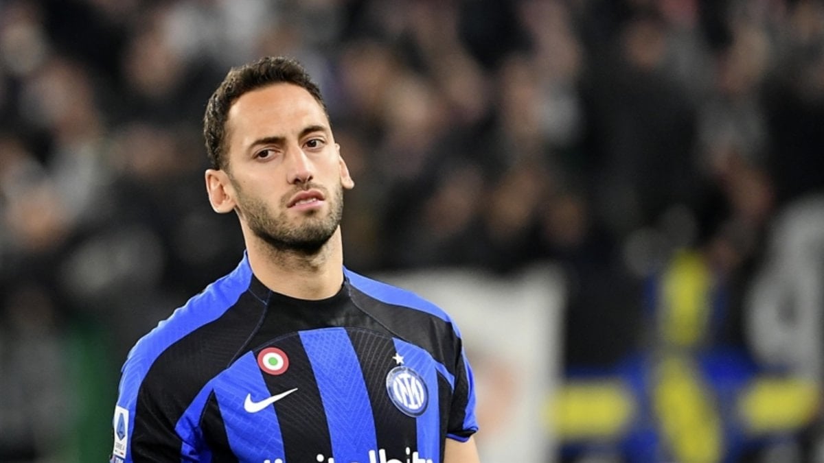 Hakan Çalhanoğlu'nun geleceği netleşti: İnter'de mutlu, Galatasaray gündemde yok