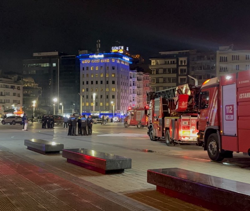 Taksim Metro İstasyonu'nda asansör yangını