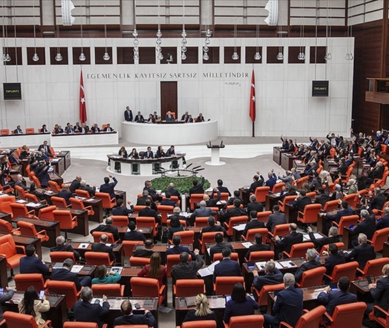 Doğum iznine yönelik düzenlemeleri içeren kanun teklifi TBMM'de