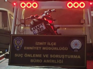 Kocaeli'de trafikte tehlikeli şov yaptı: 175 bin TL ceza yedi