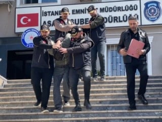 İstanbul'da istedikleri 300 bin euro haracı alamayınca oto galeri kurşunladılar