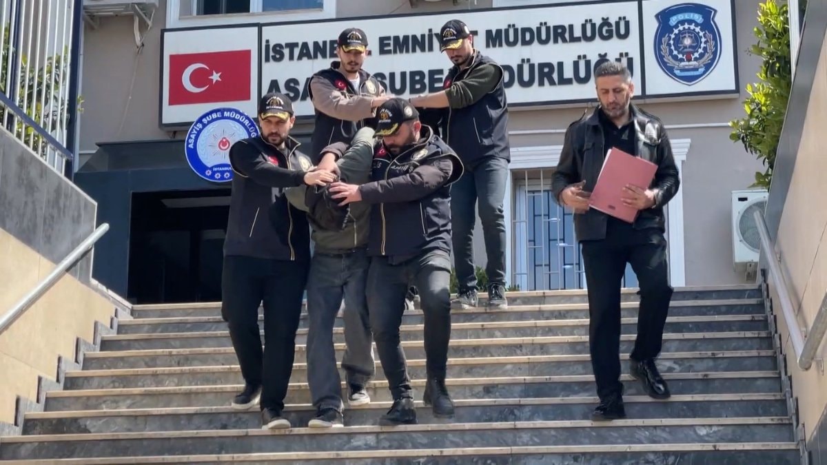 İstanbul'da istedikleri 300 bin euro haracı alamayınca oto galeri kurşunladılar