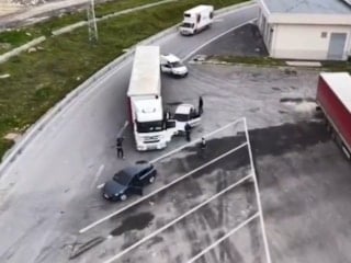 İstanbul’da kaçakçılığa drone takibi: Tırdan tonlarca kaçak tütün çıktı