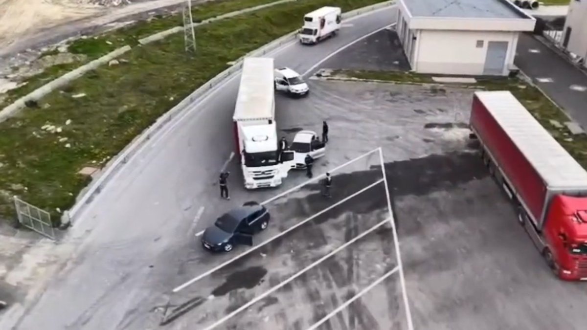 İstanbul’da kaçakçılığa drone takibi: Tırdan tonlarca kaçak tütün çıktı