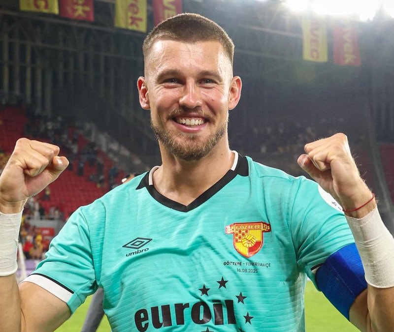 Göztepe'de Mateusz Lis'e Lech Poznan kancası