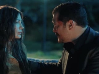 Eşref her şeyi öğrendi: “Nisan, en büyük düşmanının kızı”