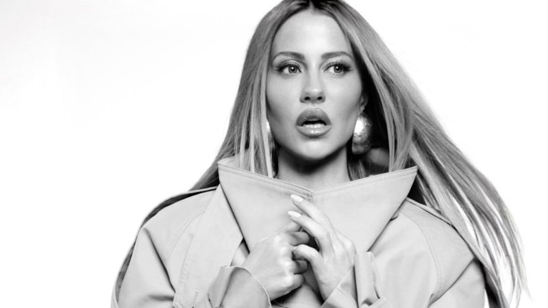 Şarkıcı Derya Uluğ annesinin doğum gününü kutladı: En kıymetlim