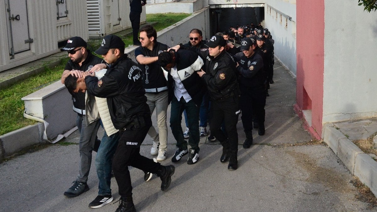 Adana merkezli 8 ilde 'Bayğaralar suç örgütüne operasyon