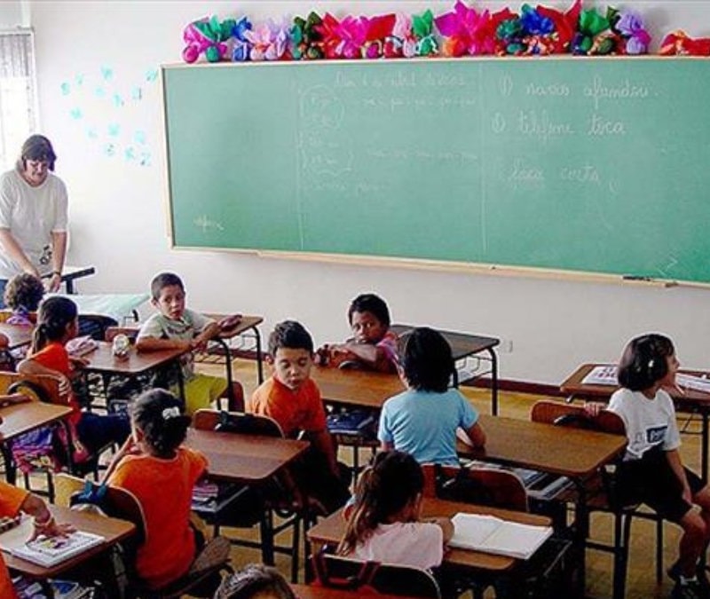 Yarın okullar tatil mi? 17 Nisan Cuma okullarda eğitim kararı