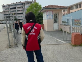 Türkiye genelinde okul önlerinde güvenlik tedbirleri artırıldı