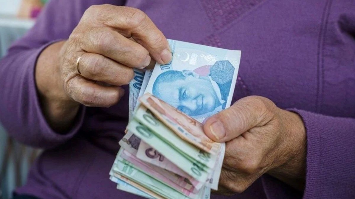 İş Bankası emekliye kesenin ağzını açtı: İşte Nisan 2026 promosyon tutarı