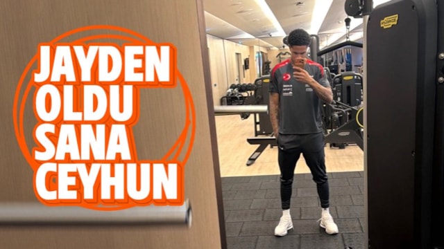 Jayden Oosterwolde, A Milli Takım üstüyle paylaşım yaptı