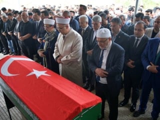 Kahramanmaraş'taki okul saldırısında hayatını kaybedenler son yolculuklarına uğurlandı