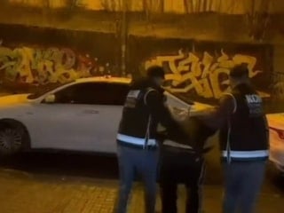 'Kırmızı bültenli' altın kaçakçısı, İstanbul’da yakalandı